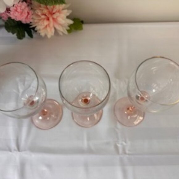 Vintage Luminarc France Pink Tulip Wine Glasses – Blush Stemware Elegant Mid-Cen - Picture 4 of 4